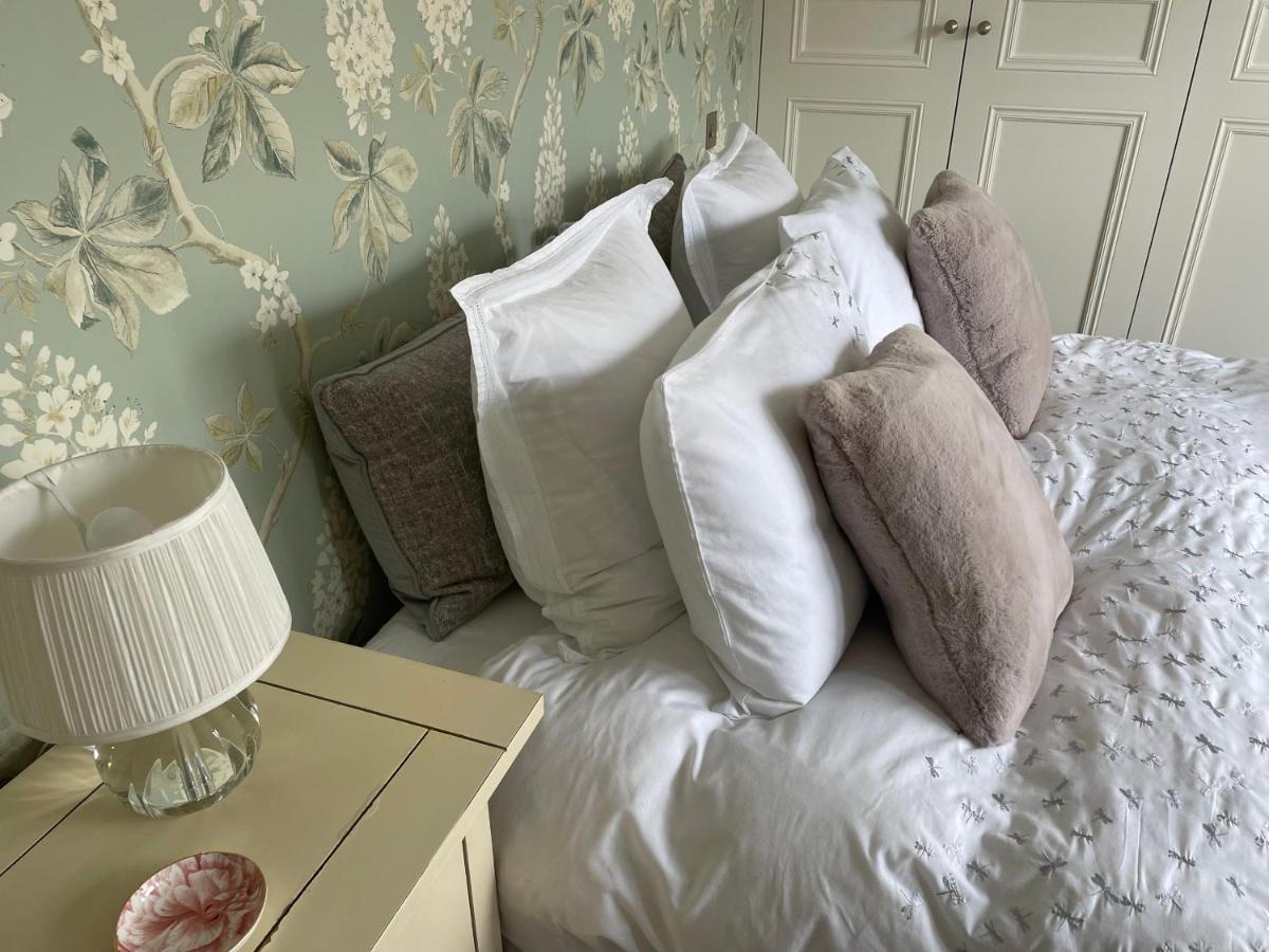 Stylish 3-Bedroom Flat In Kensington Лондон Экстерьер фото